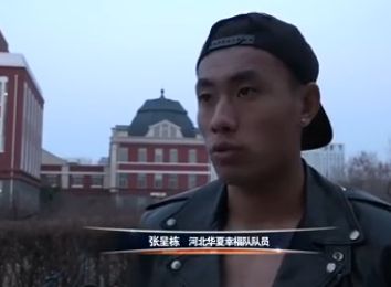 B费：“显然我们真的很高兴霍伊伦打进了英超首秀，不过这不仅仅是对他来说，这个进球也让比分变成了3-2，因为我们需要三分，他需要进球，他渴望进球。